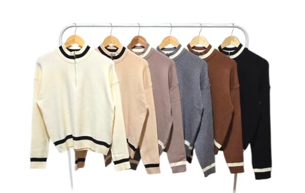 Sweater media polera con cierre